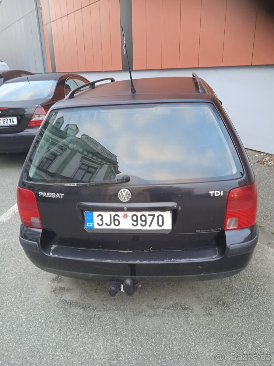 Volkswagen Passat - 4