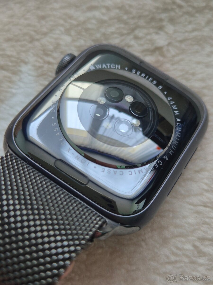 Apple Watch 6 44mm - 4
