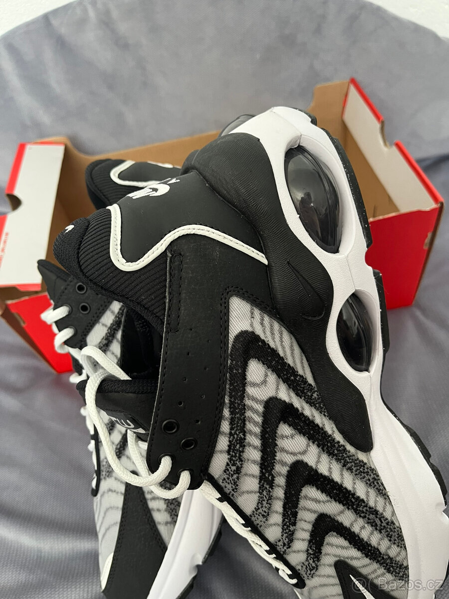 Nike Air Max TW - 4