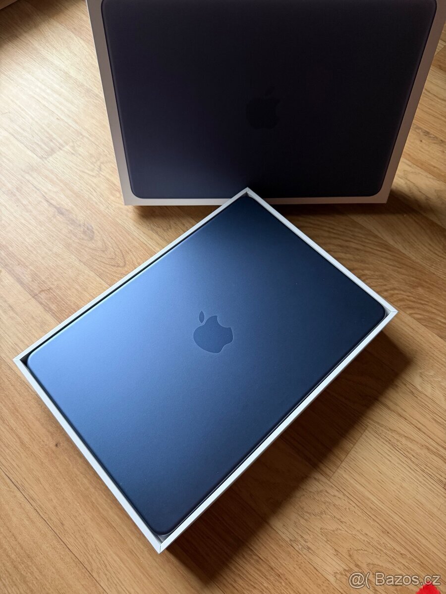 MacBook Neo 13” 256GB - 4