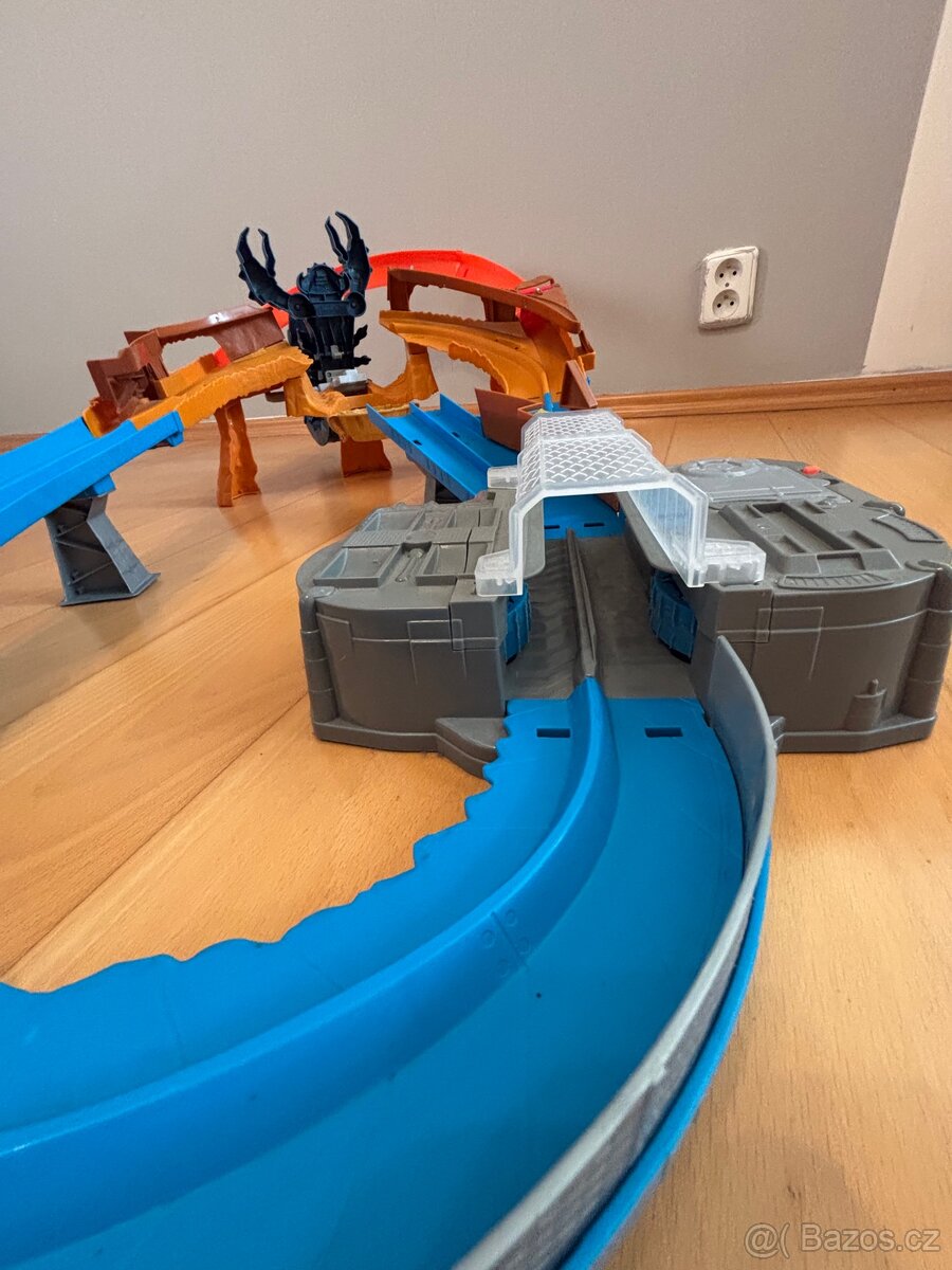 Hot wheel track scorpion - 4