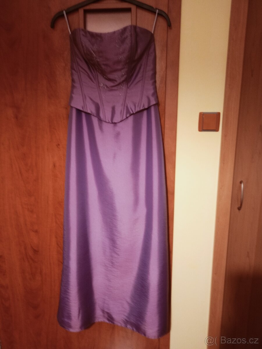 Prodám dlouhé vínové plesové šaty - 4