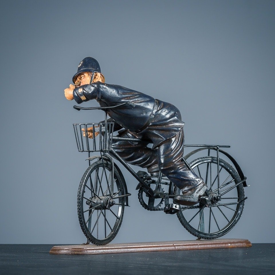 POLICISTA NA KOLE, KOLO, POLICIE - 4