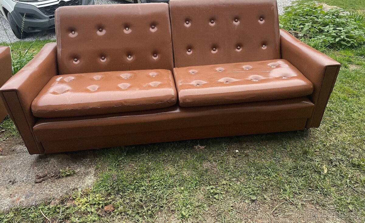 Koženkový gauč - 4