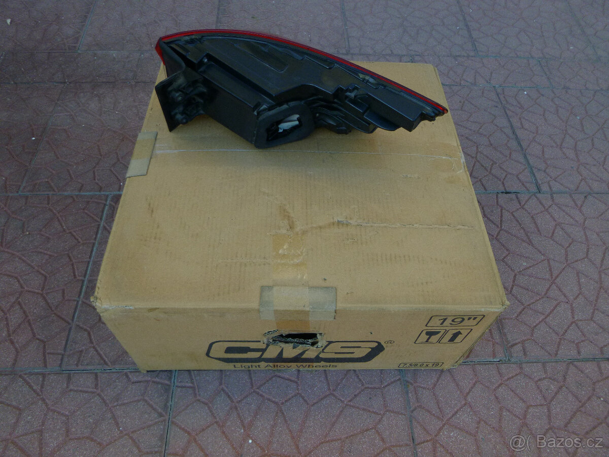 Škoda Kodiaq orig světlo lampa 566941015F 565945207A - 4