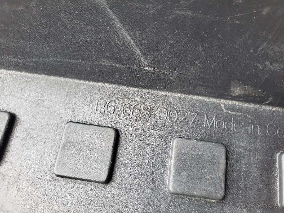 Prodám originální vanu do kufru Mercedes-Benz B-class - 4