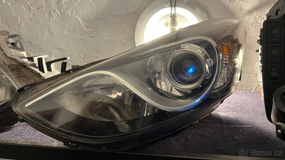 Hyundai i30 přední světla - 4