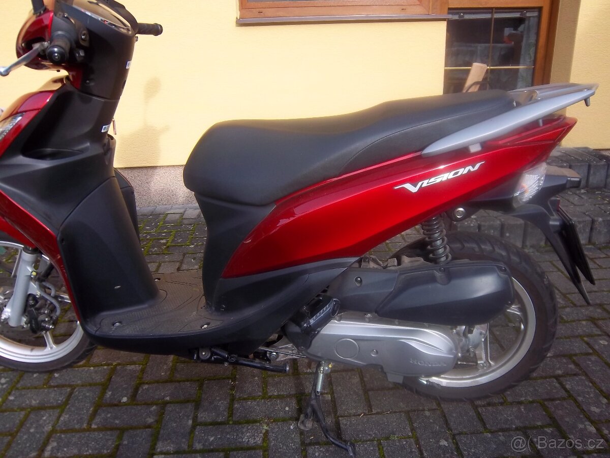 Skutr Honda 110 Vision - 4