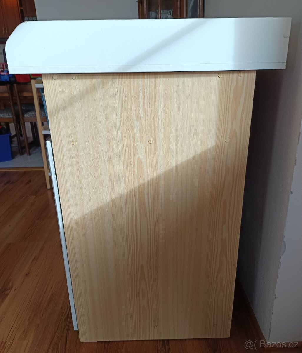 Přebalovací pult - 4