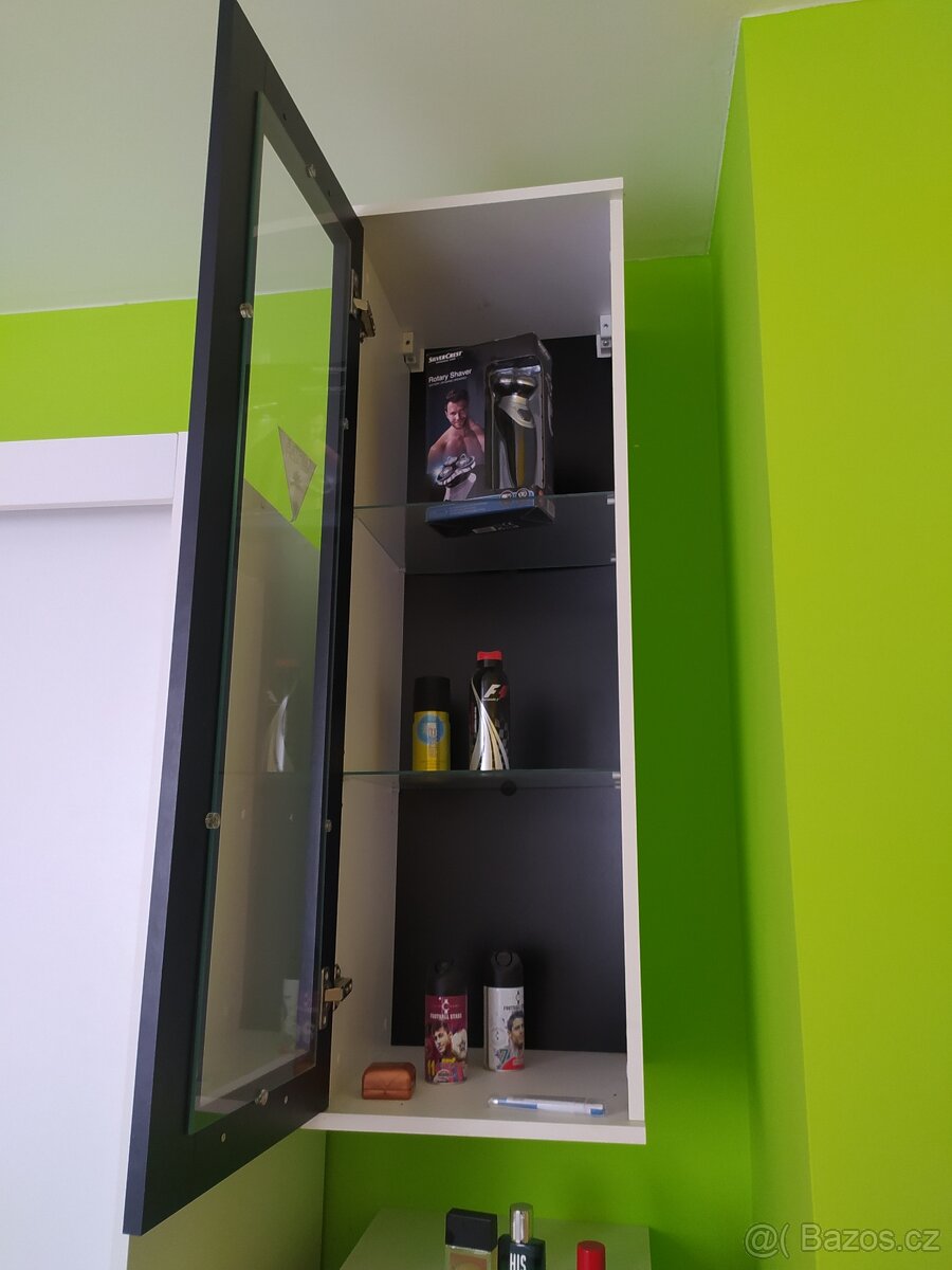 ZÁVĚSNÉ SKŘÍŇKY - 2ks - 4