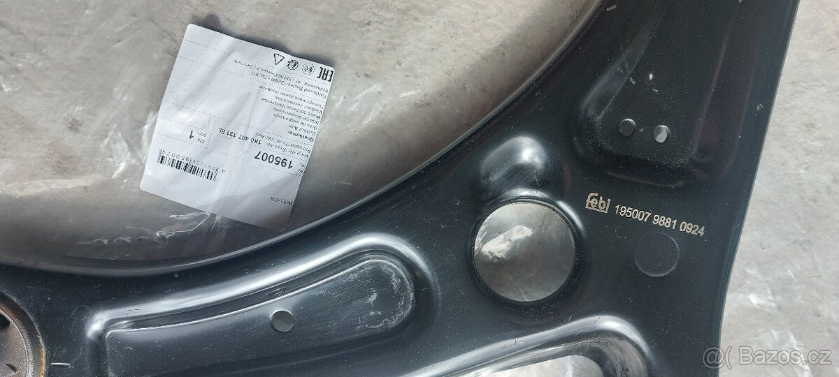 Prodám ramena na VW Caddy - 4