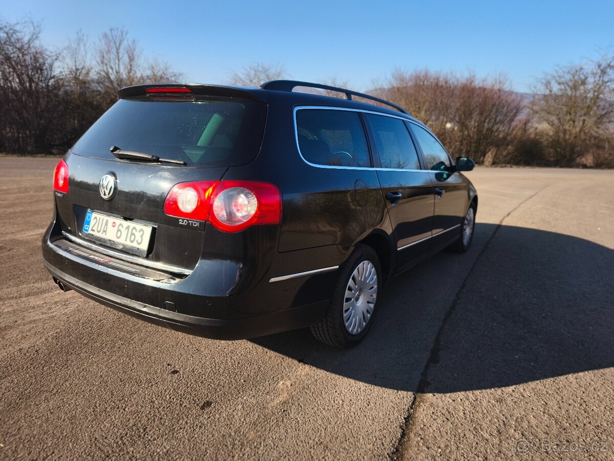 Volkswagen Passat - 4