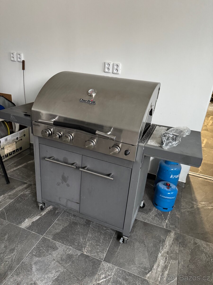 Plynový gril Char-Broil - 4