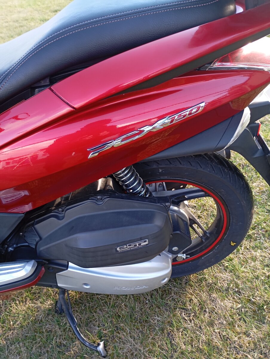 Honda PCX150 - 4