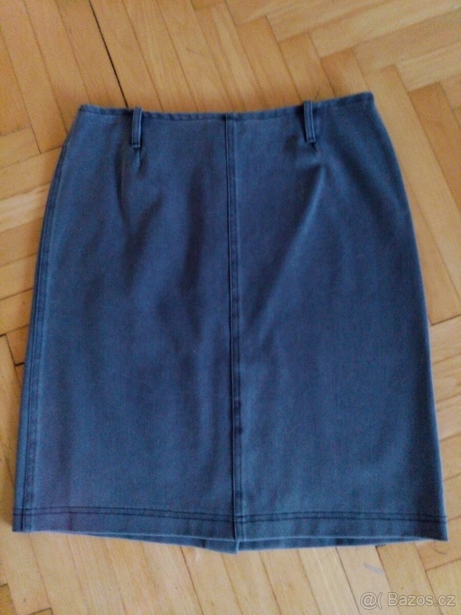 Modrá minisukně - 4