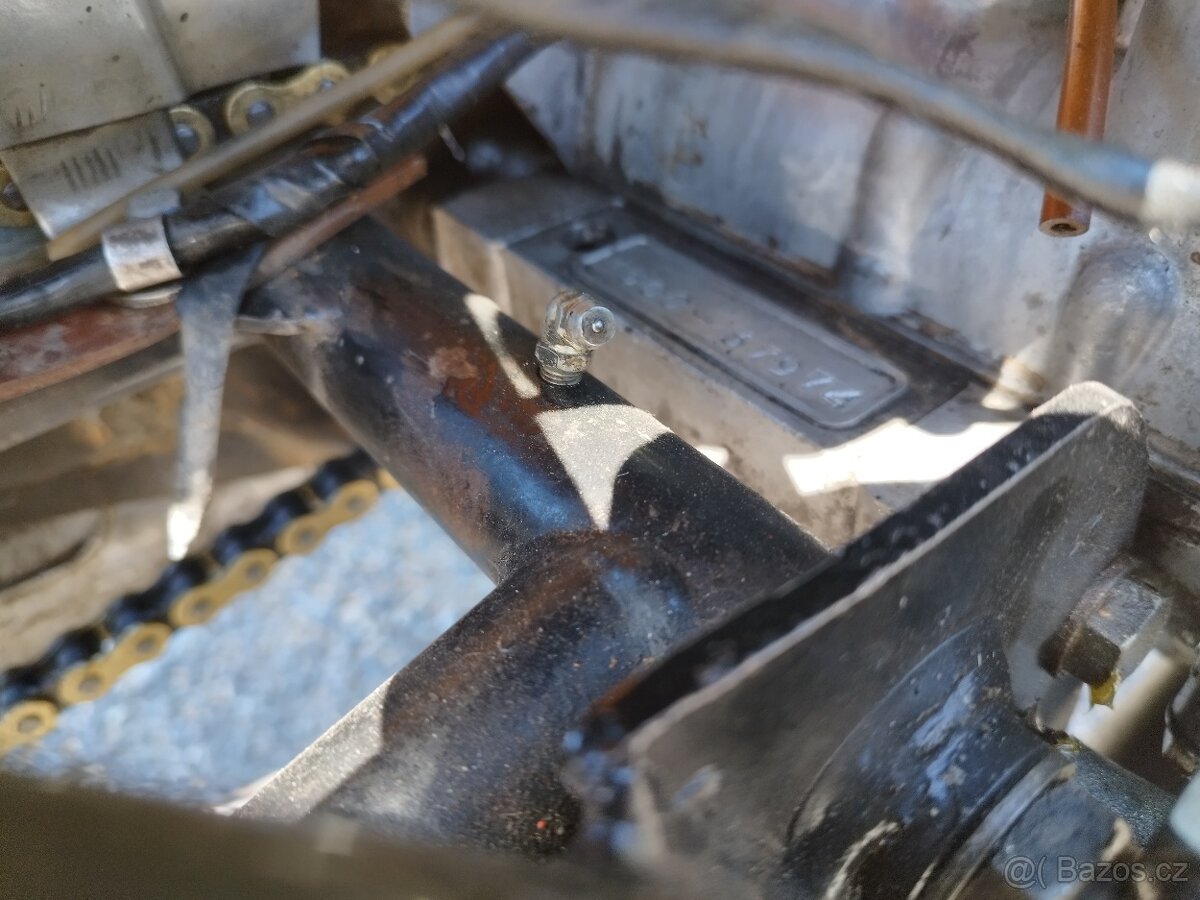 SUZUKI 500 TITAN- GT. - 4