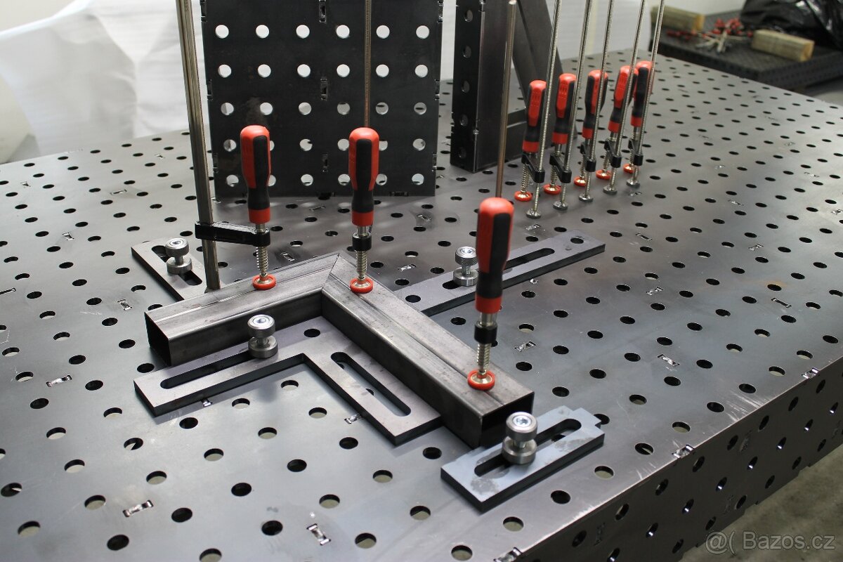 Upínky pro svářecí-svařovací 3D stůl - 4