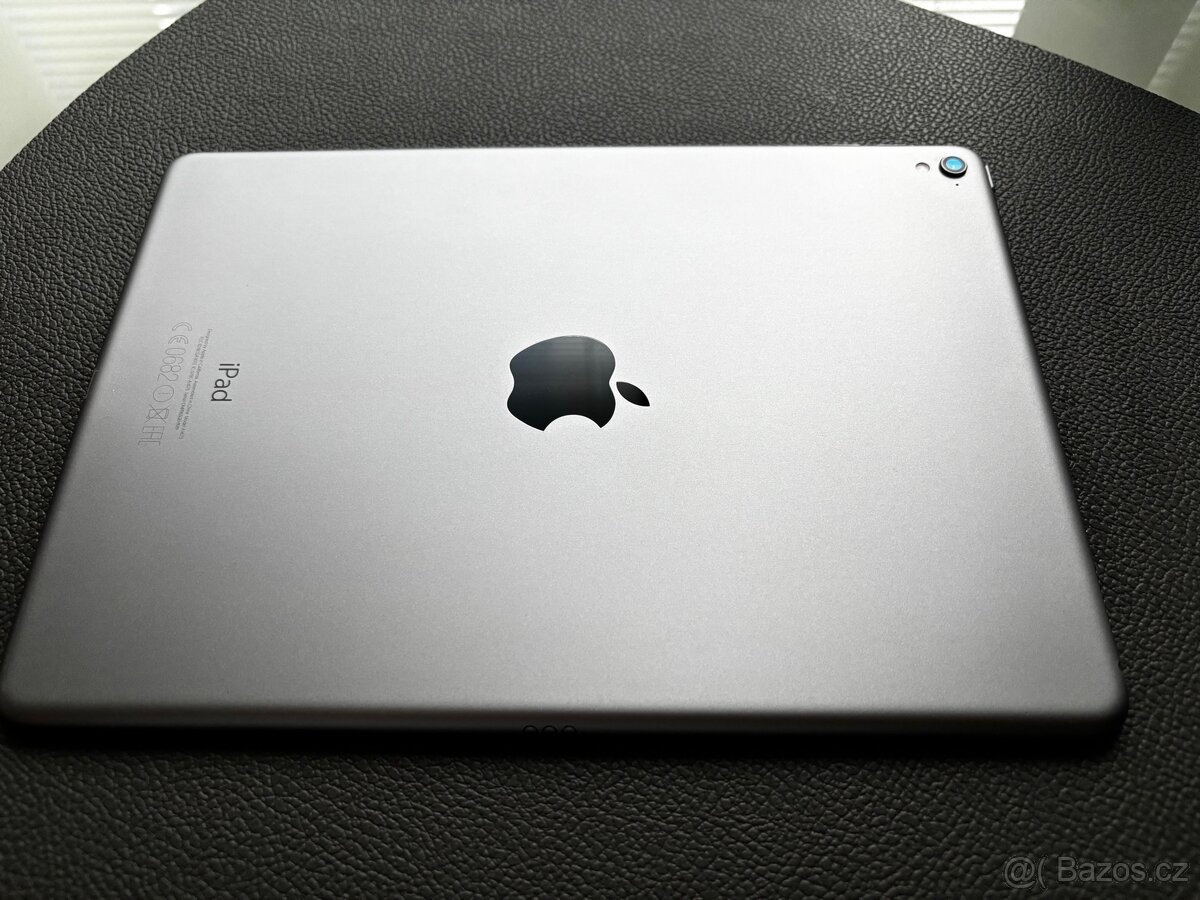 iPad Pro 9.7 (2018) WI-FI 32GB - 4