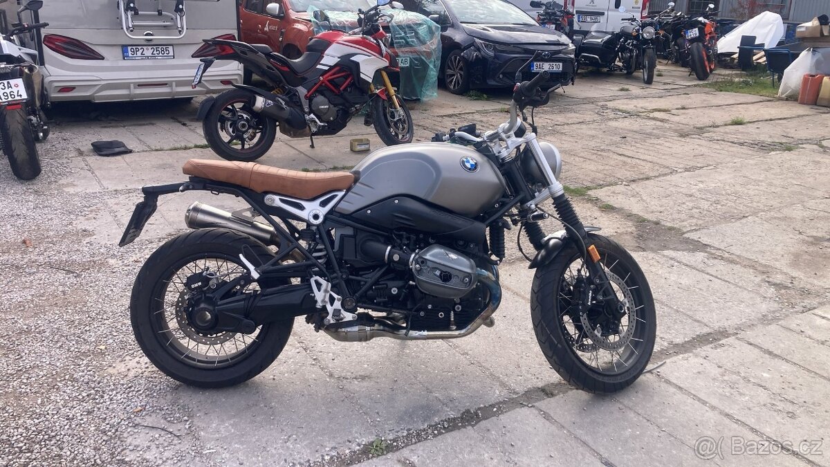 BMW R Nine T - 4