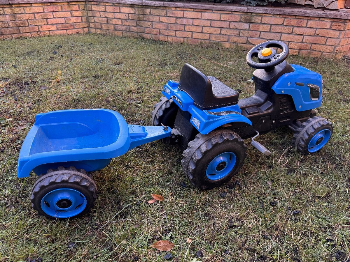 Dětský traktor s vlečkou - 4
