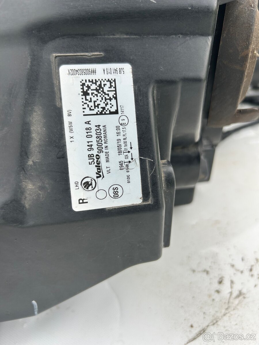 Škoda Rapid pravý xenon - 4