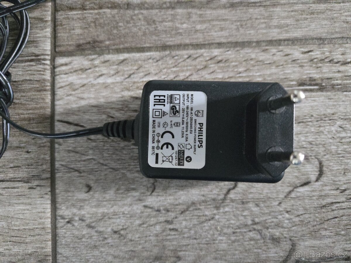 Tyčový vysavač Philips FC6404 - 4