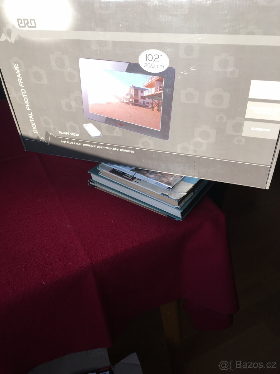 Prodám Digitální foto rámeček Proline 10,2“ / 25,9cm - 4