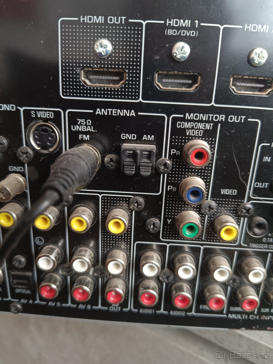 Prodám av receiver Yamaha RX-V 765 - 4