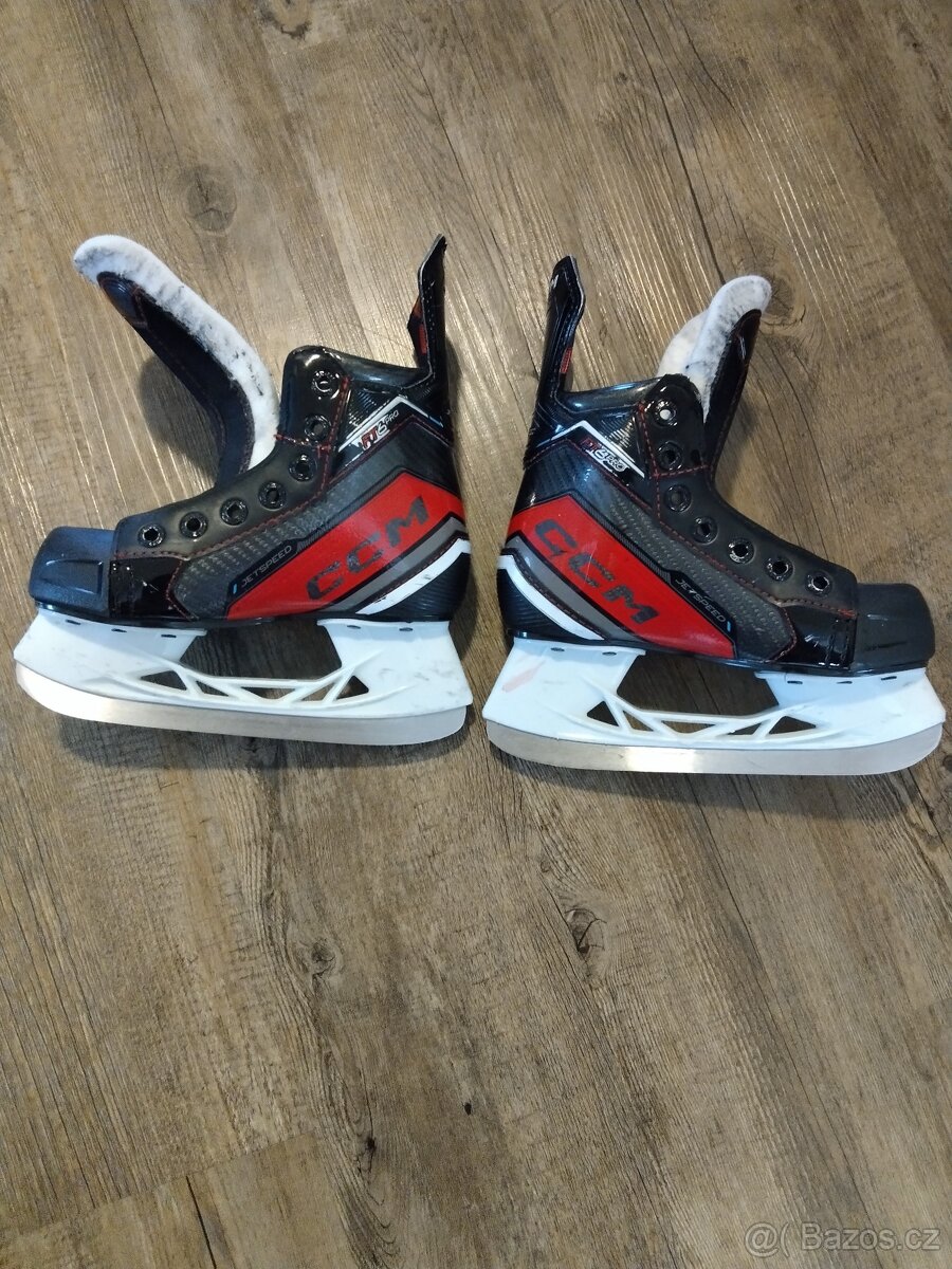 Brusle CCM Jetspeed FT6 Pro YTH - 4