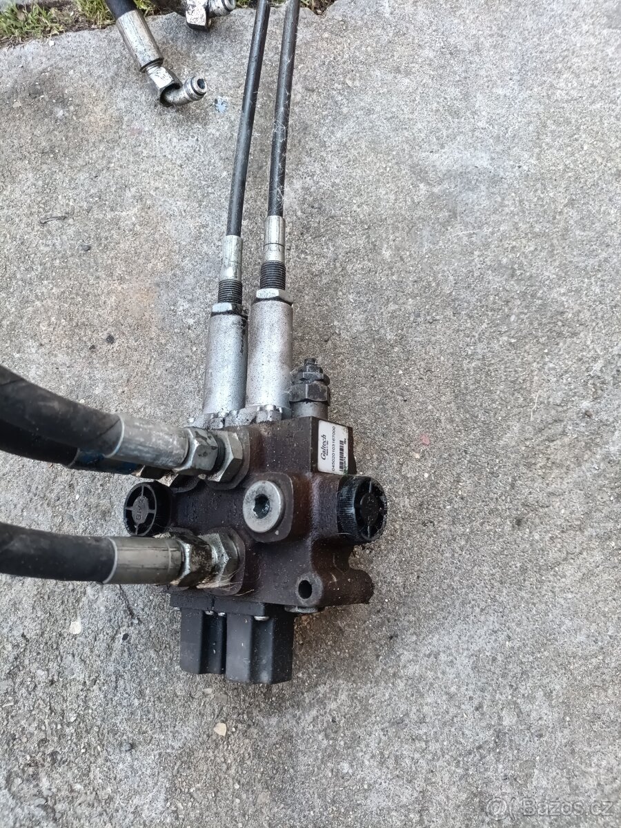 Hydraulický rozvaděč na lanovody - 4