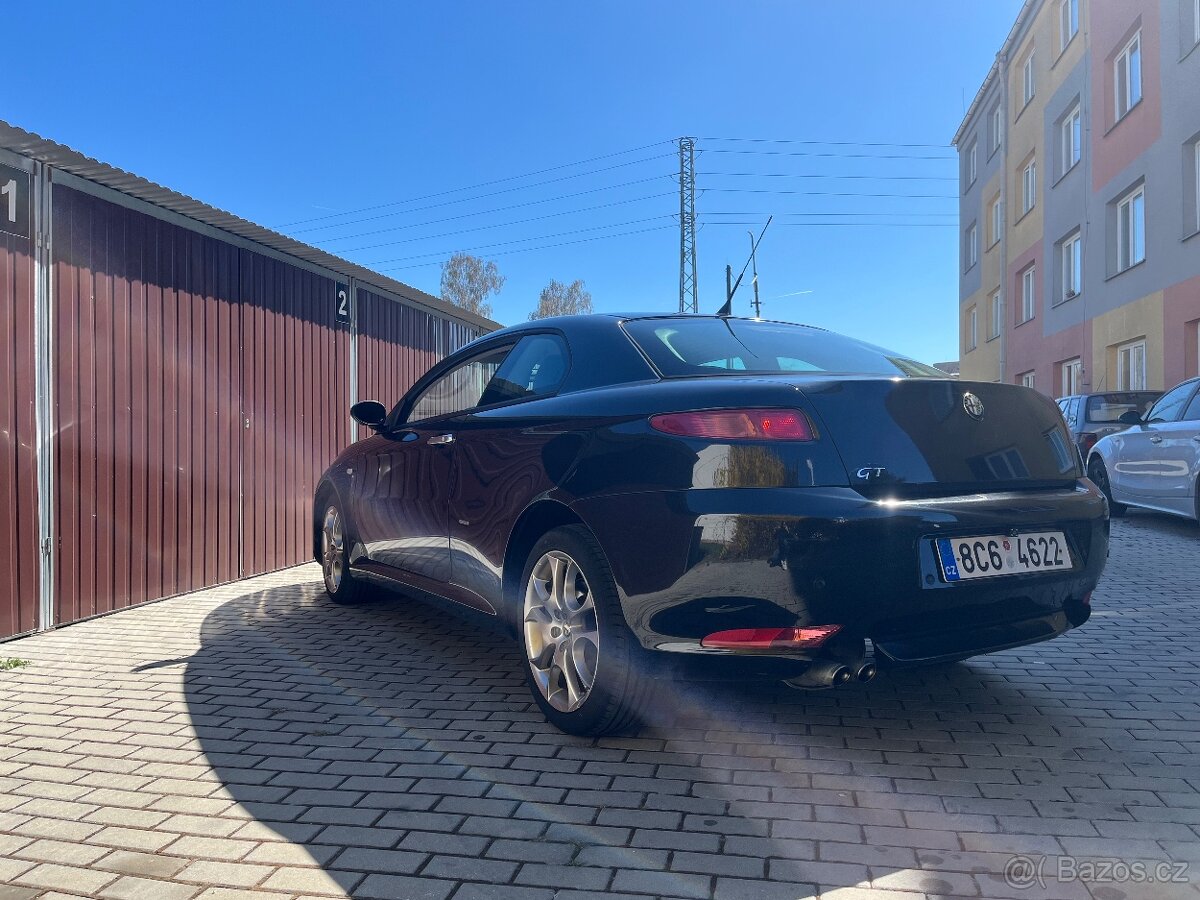 Alfa Romeo GT - 4