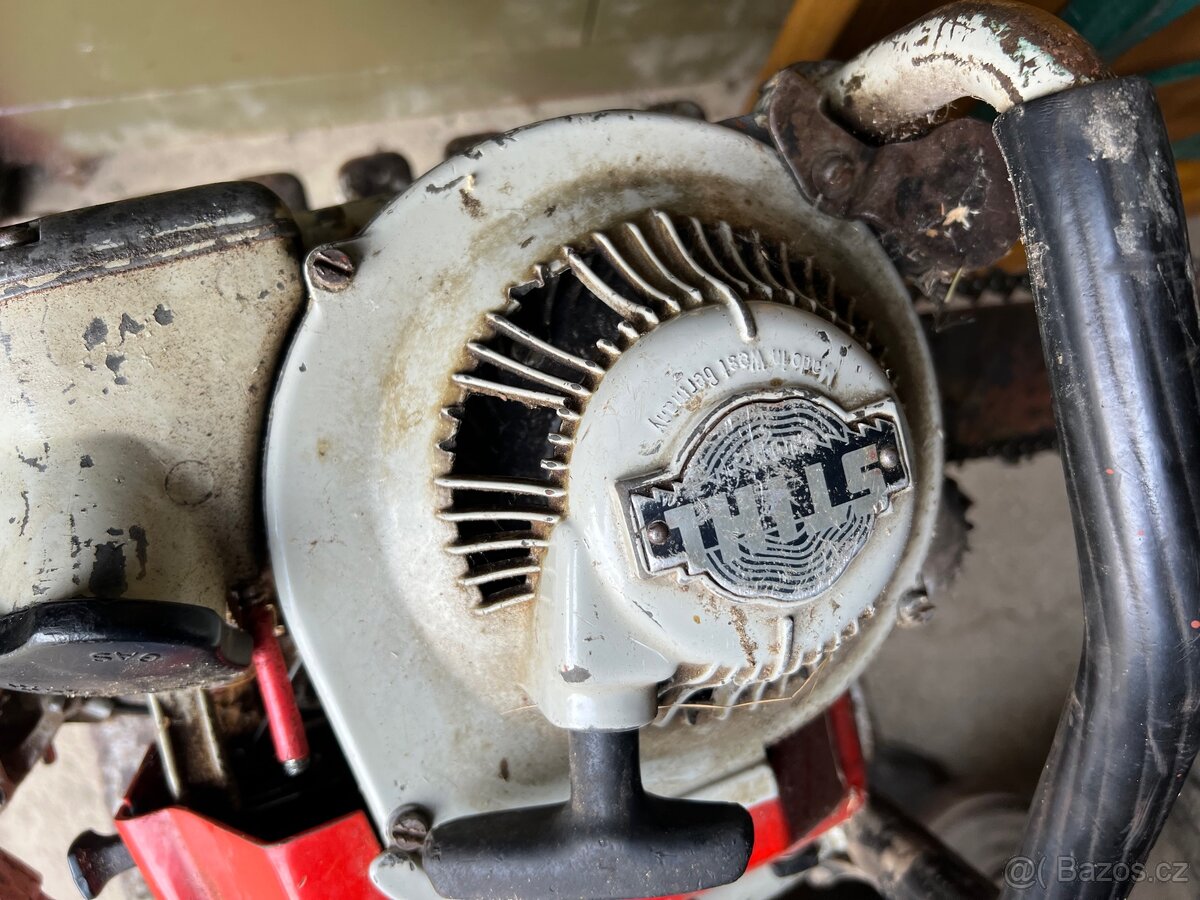 Stará motorová pila Stihl . - 4