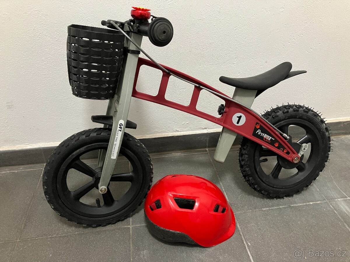 first bike + helma + blikačky - 4
