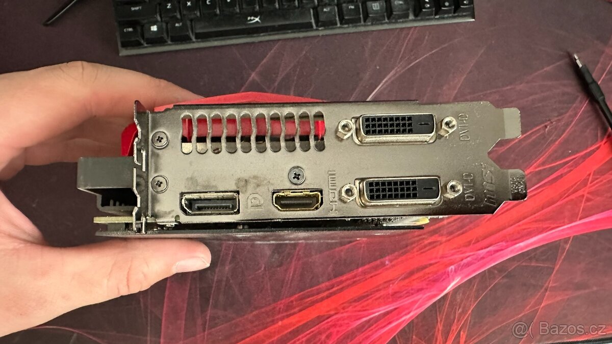 GPU MSI R9 390 Gaming 8GB - 4