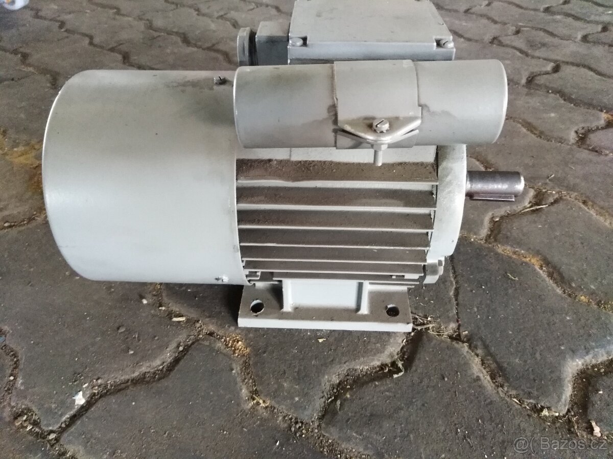 Elektromotor ZSE Mez Mohelnice - 4