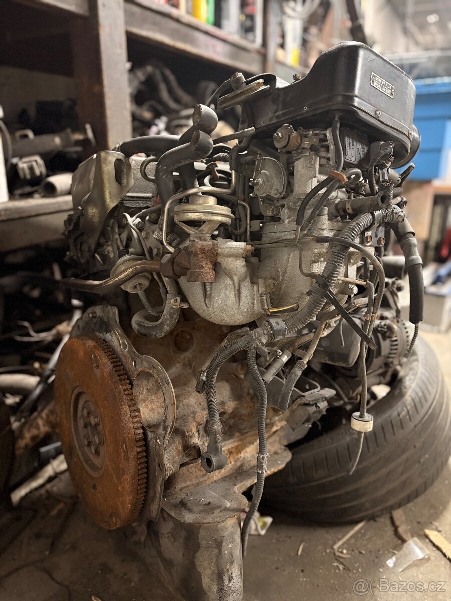 MOTOR Nissan Terrano 2 - 4