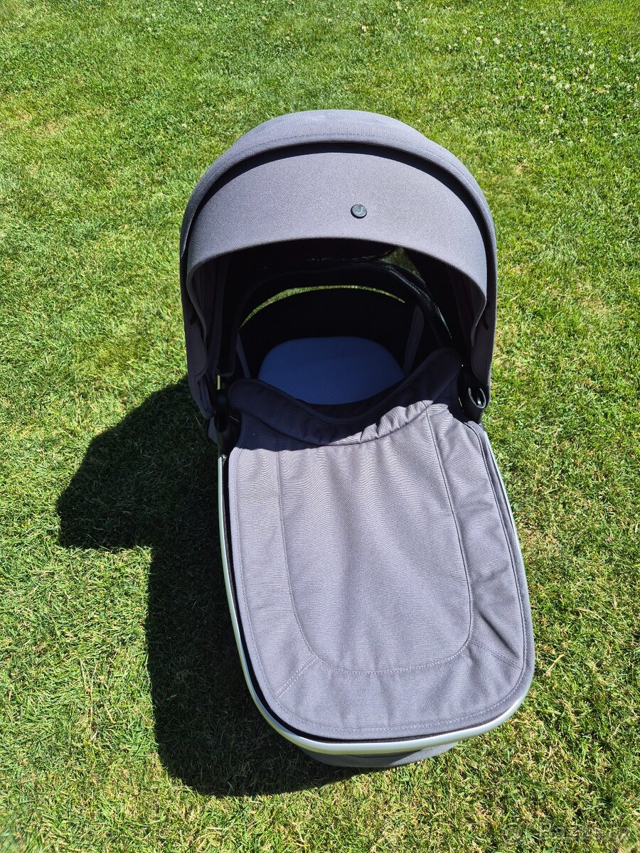 Prodám kočárek zn. Joolz Hub+, trojkombinace - 4