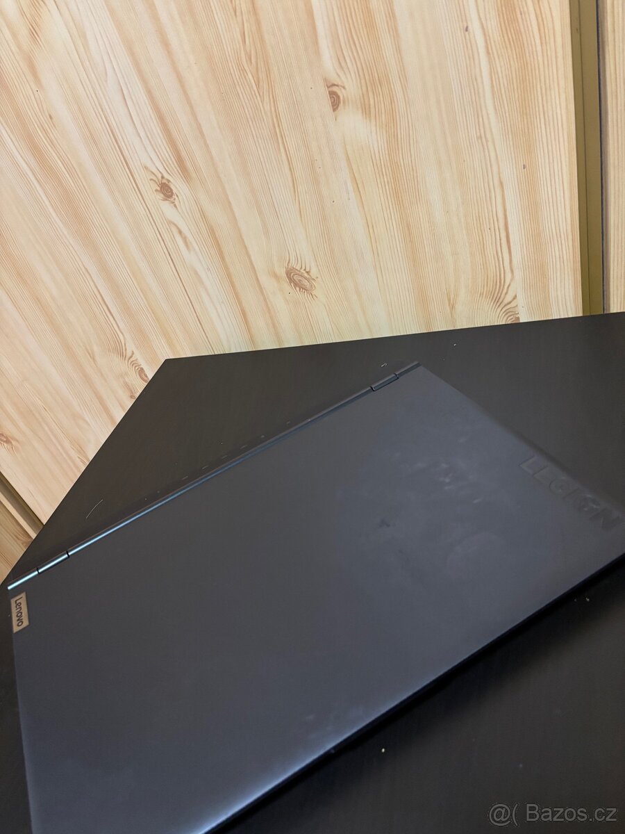 Velký Herní Notebook Lenovo Legion 5 - 4