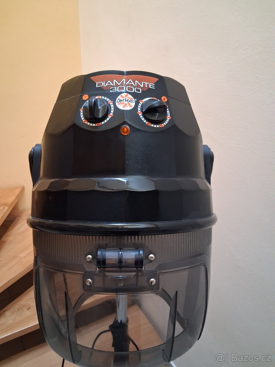 Sušící helma na stojanu - 4