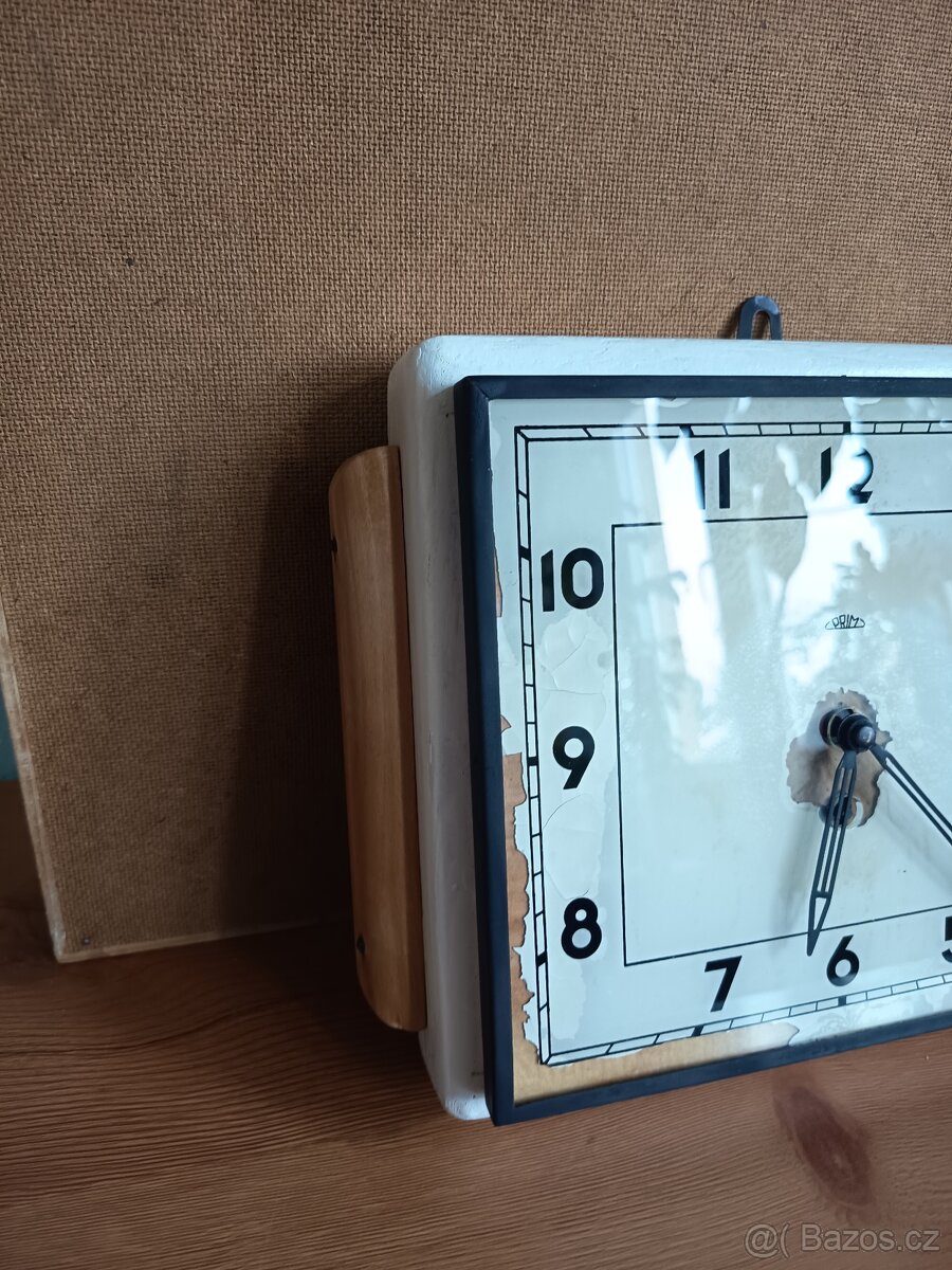 Nástěnné hodiny Prim - 4