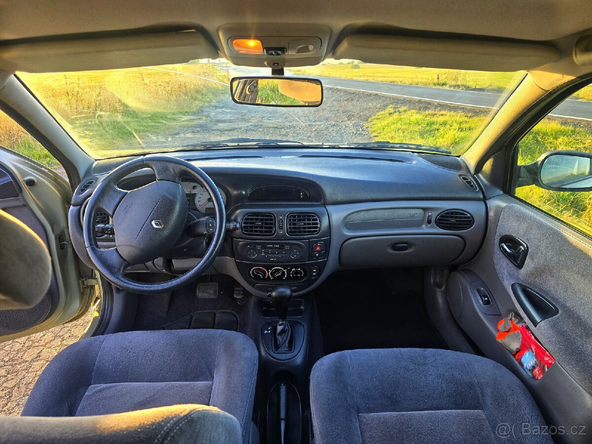Renault Megane 1,6 automat - 4