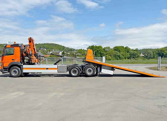 VOLVO FMX 450 6x2 - odtahovka s hydraulickou rukou