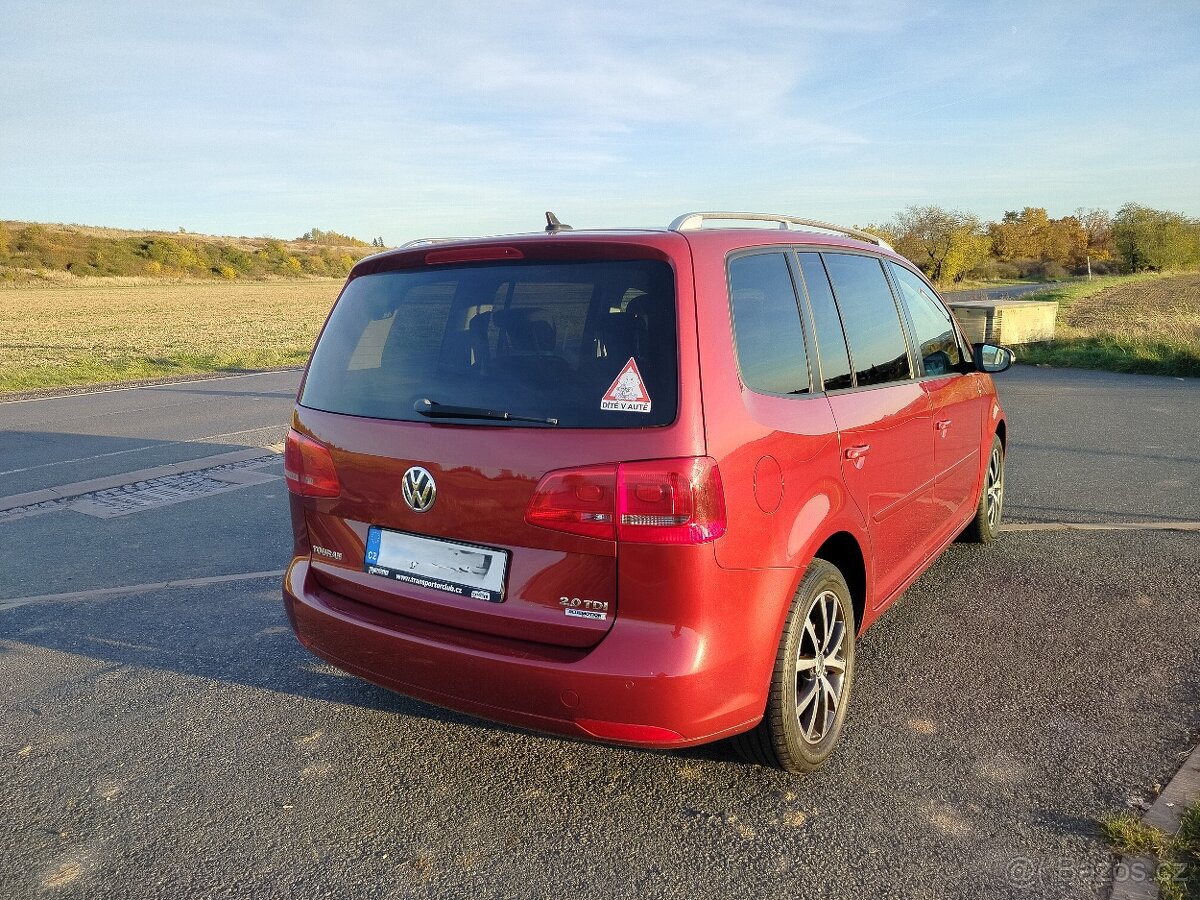 Volkswagen Touran 2.0 TDI 7 MÍST 2014 - 4