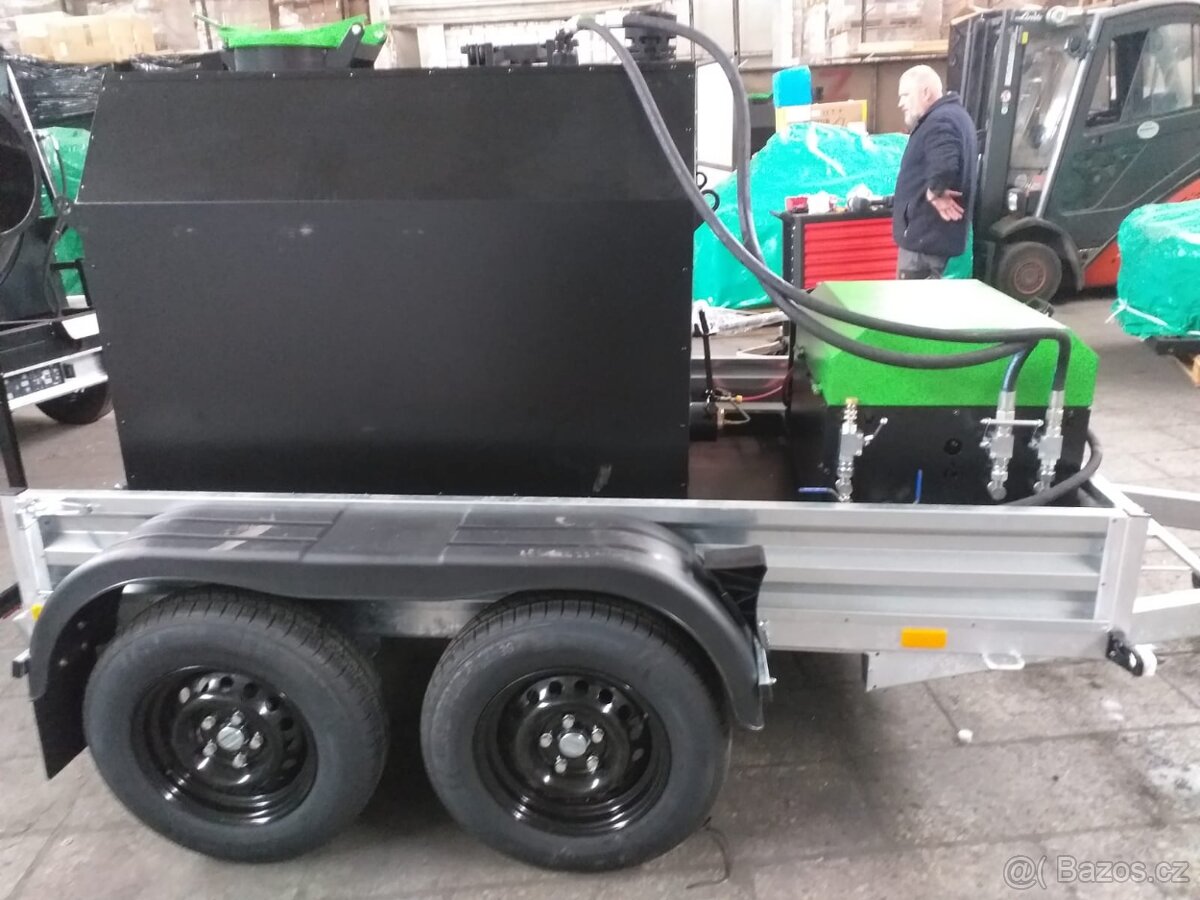 Postřikovač asfaltu Ticab - 4