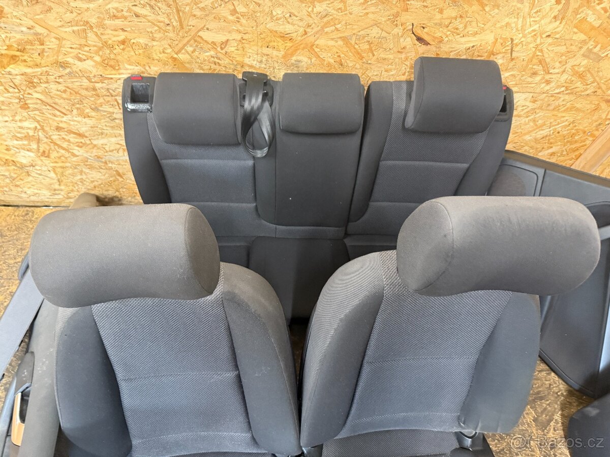 KOMPLETNÍ LÁTKOVÝ INTERIÉR AUDI A3 8P SPORTBACK - 4