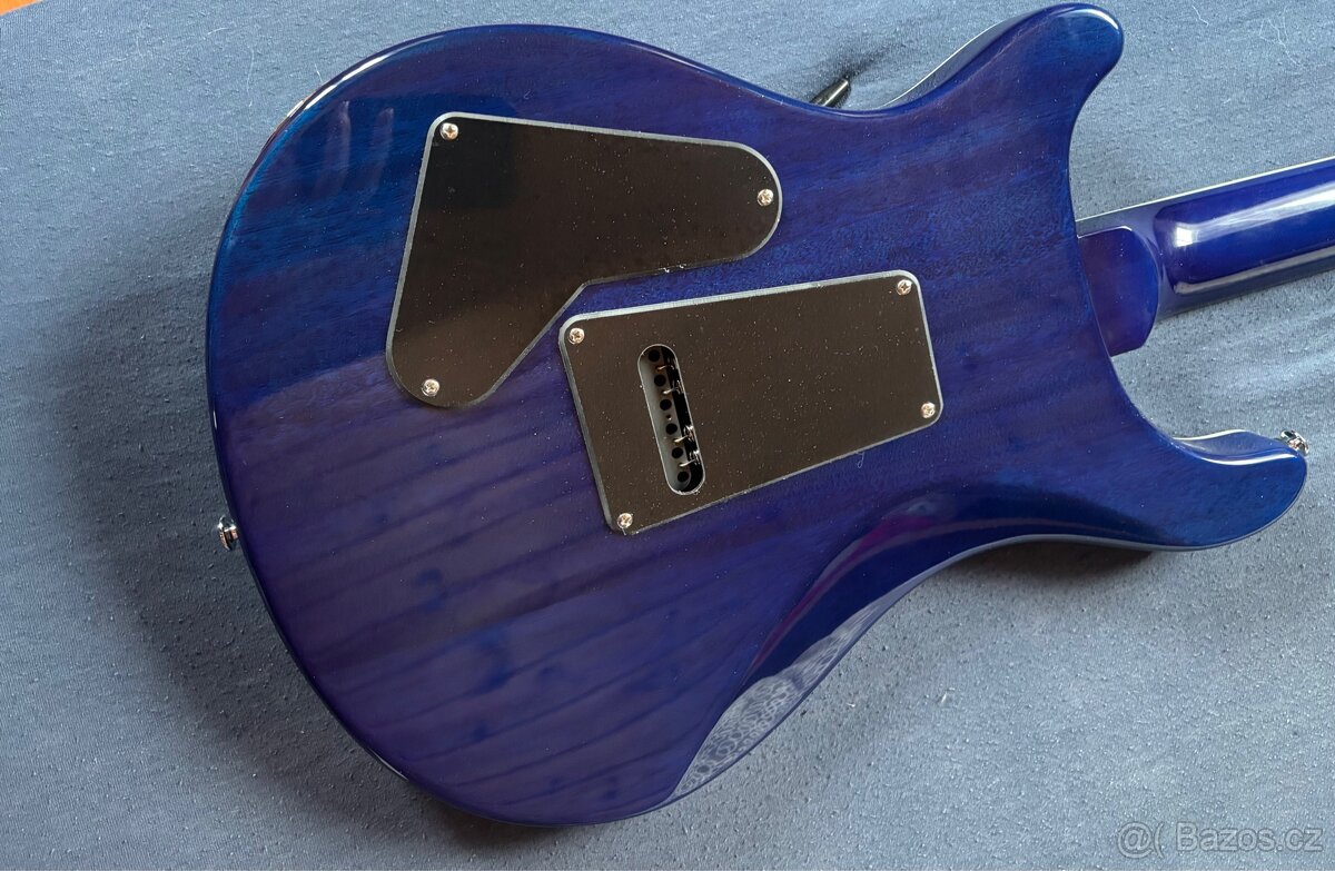 PRS SE Custom 24-08 – Translucent Blue - 4