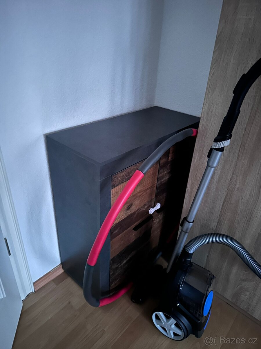 Celý set nábytku - 4