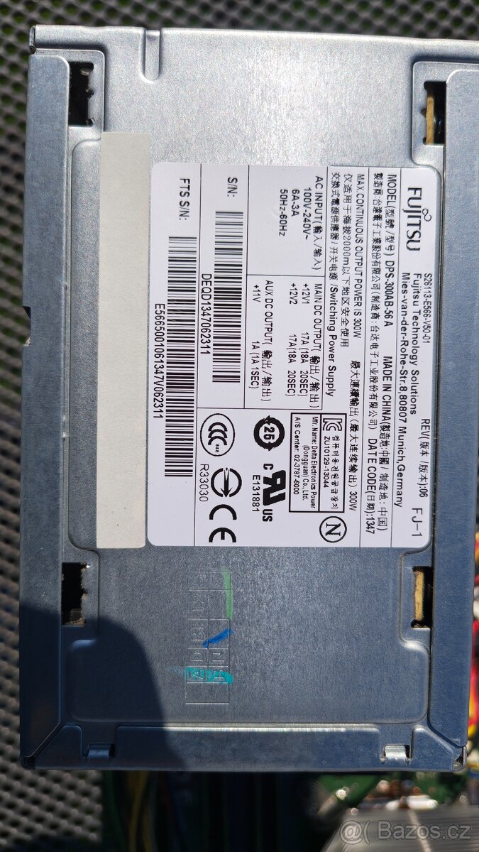 Prodám MB Fujitsu D3227-A1 vč. procesoru a zdroje - 4
