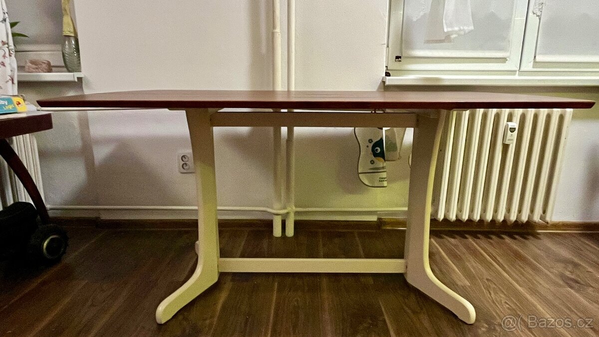 Jidelni stul - masiv (hevea) - 4