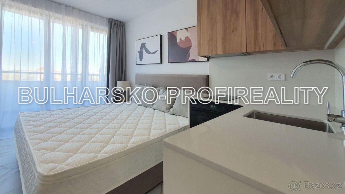 Bulharsko-PROSTORNÉ STUDIO (43 m²) - 4